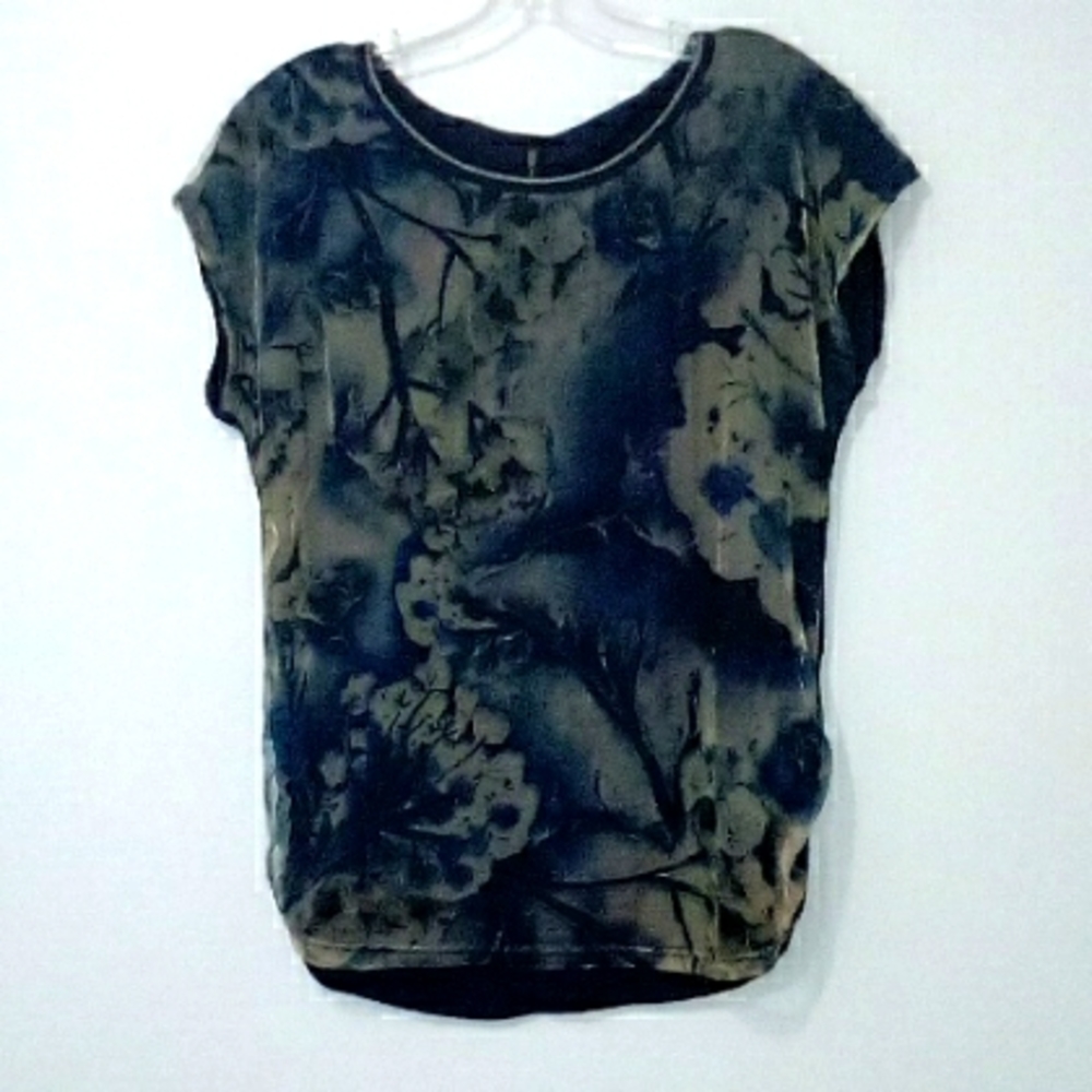 Edista navy and tan short sleeve shirt